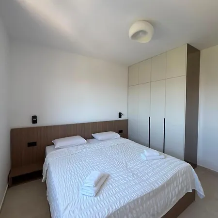 Apartment New Sesar 2026 Barbat na Rabu